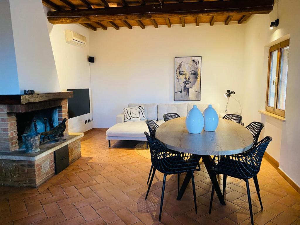 Casa Di Coraggio Villa โวลแตร์รา ภายนอก รูปภาพ
