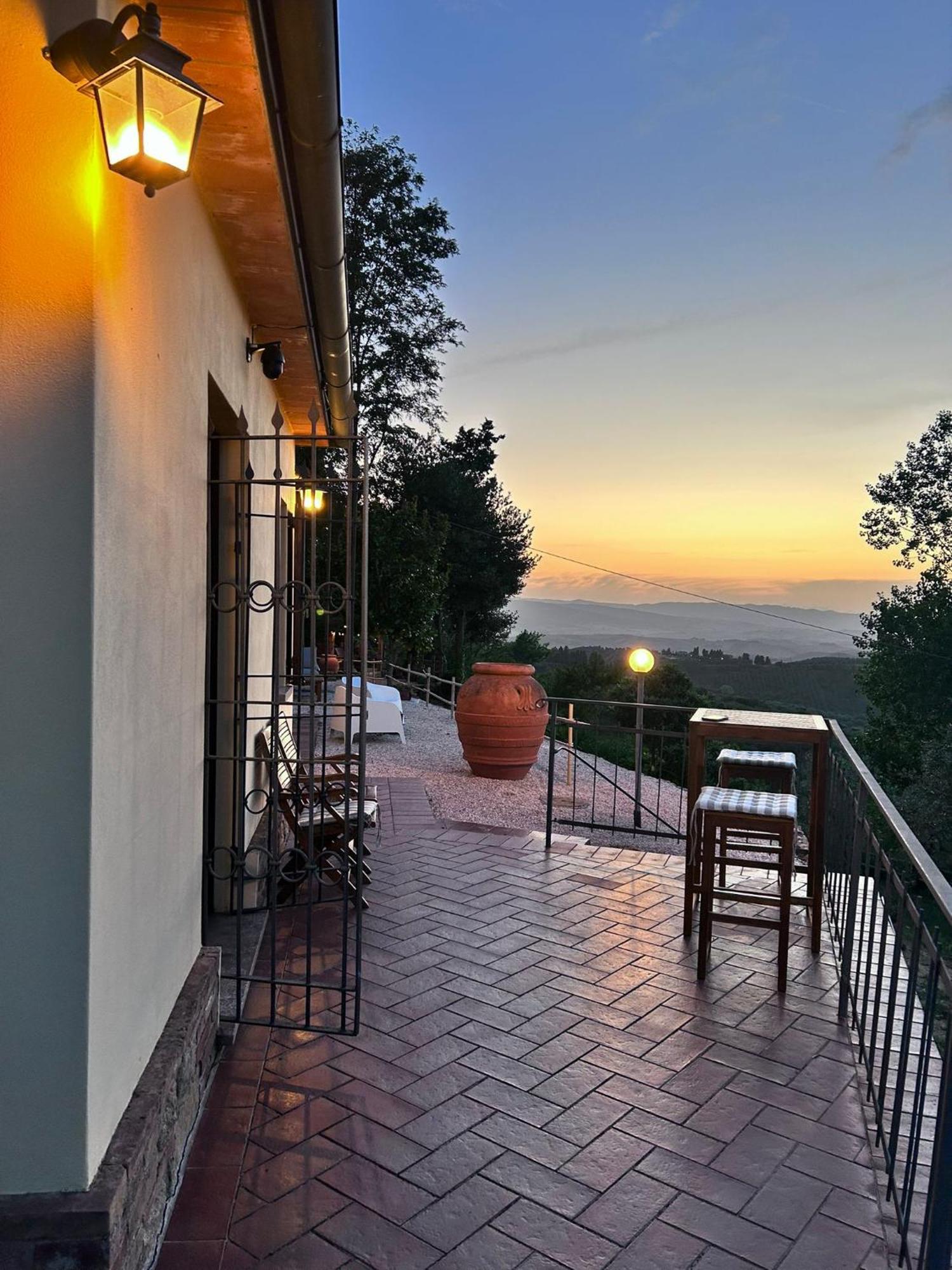 Casa Di Coraggio Villa โวลแตร์รา ภายนอก รูปภาพ